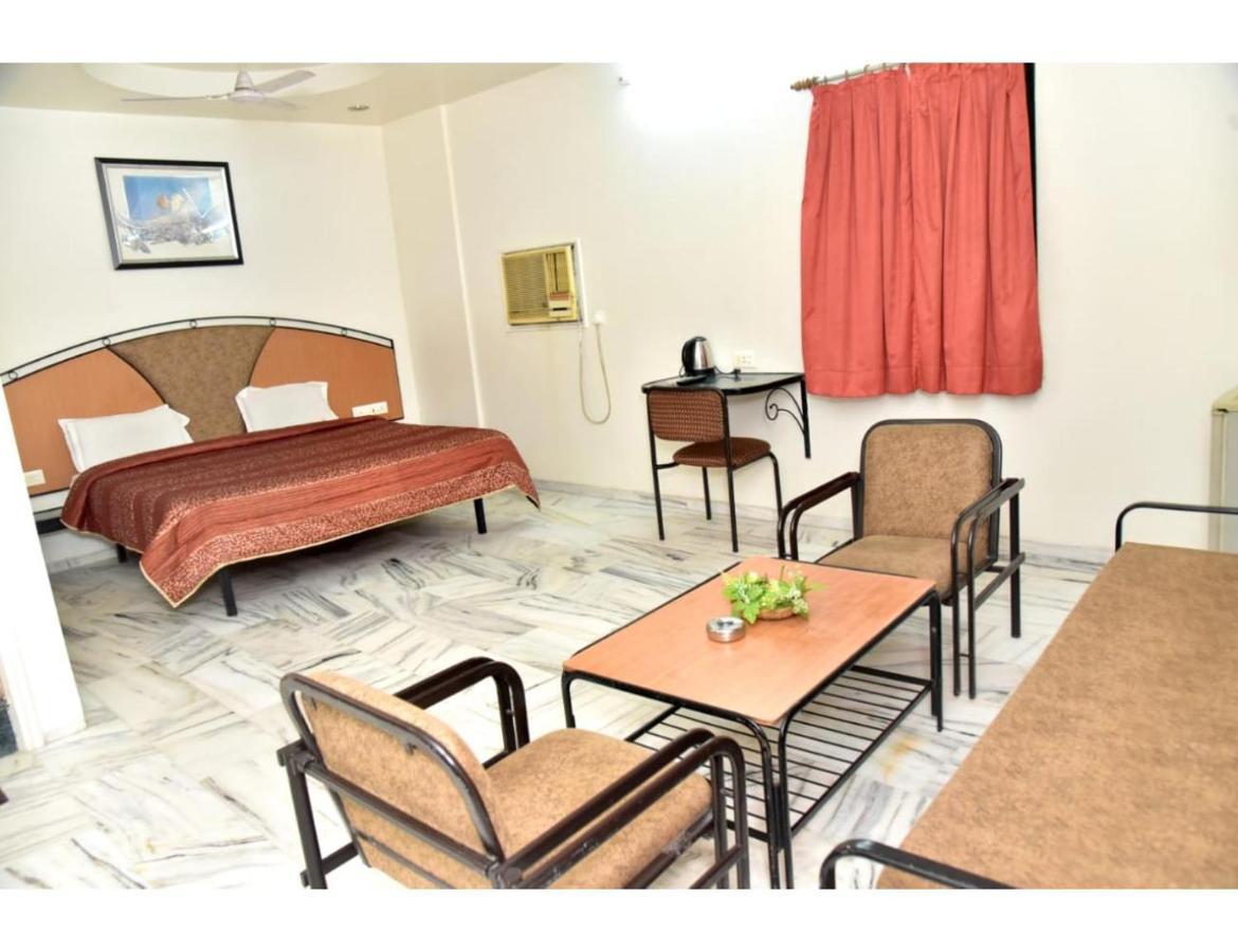 Hotel Dwarka, Nagpur Exterior foto